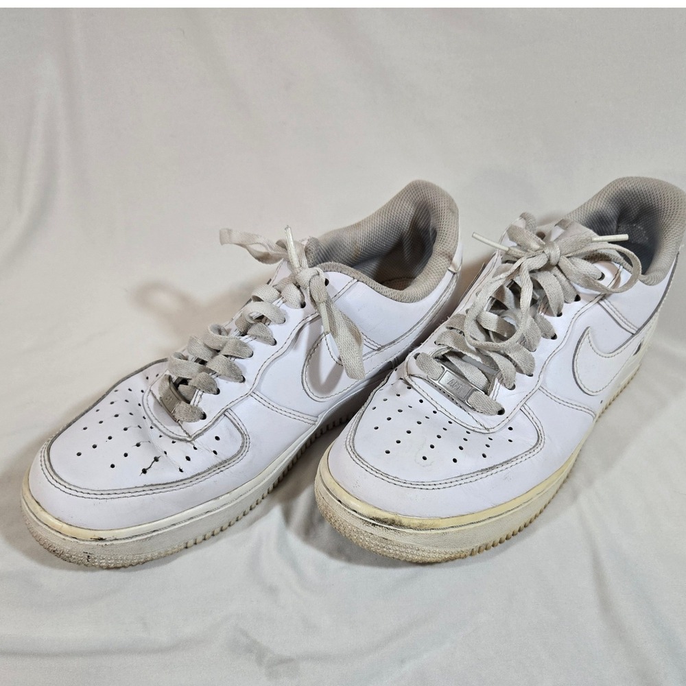 Nike Air Force 1 Low White Women's 7.5 Classic Leather Sneakers